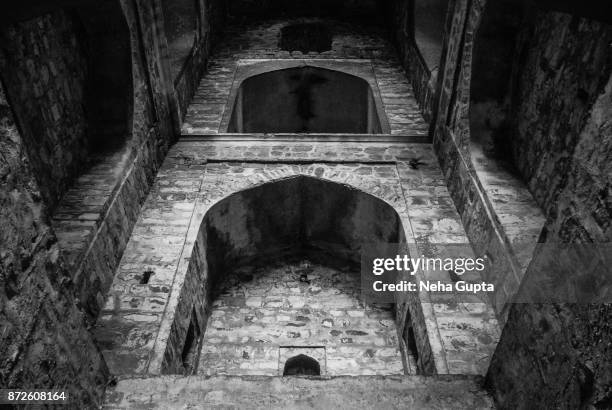 agrasen ki baoli - details - agrasen ki baoli imagens e fotografias de stock