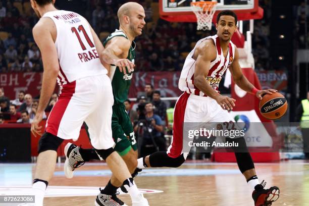 Brian Roberts of Panathinaikos Superfoods in action against Nick Calathes of Olympiacos Piraeus during the Turkish Airlines Euroleague basketball...