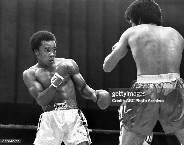 Rocky Ramon Sugar Ray Leonard 1980 Photos and Premium High Res Pictures - Getty Images