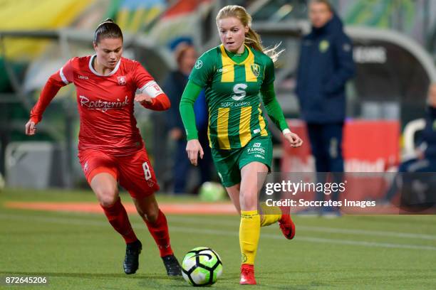 Sherida Spitse of FC Twente, Nadine Noordam of ADO Den Haag during the Dutch Eredivisie Women match between ADO Den Haag v Fc Twente at the Cars...