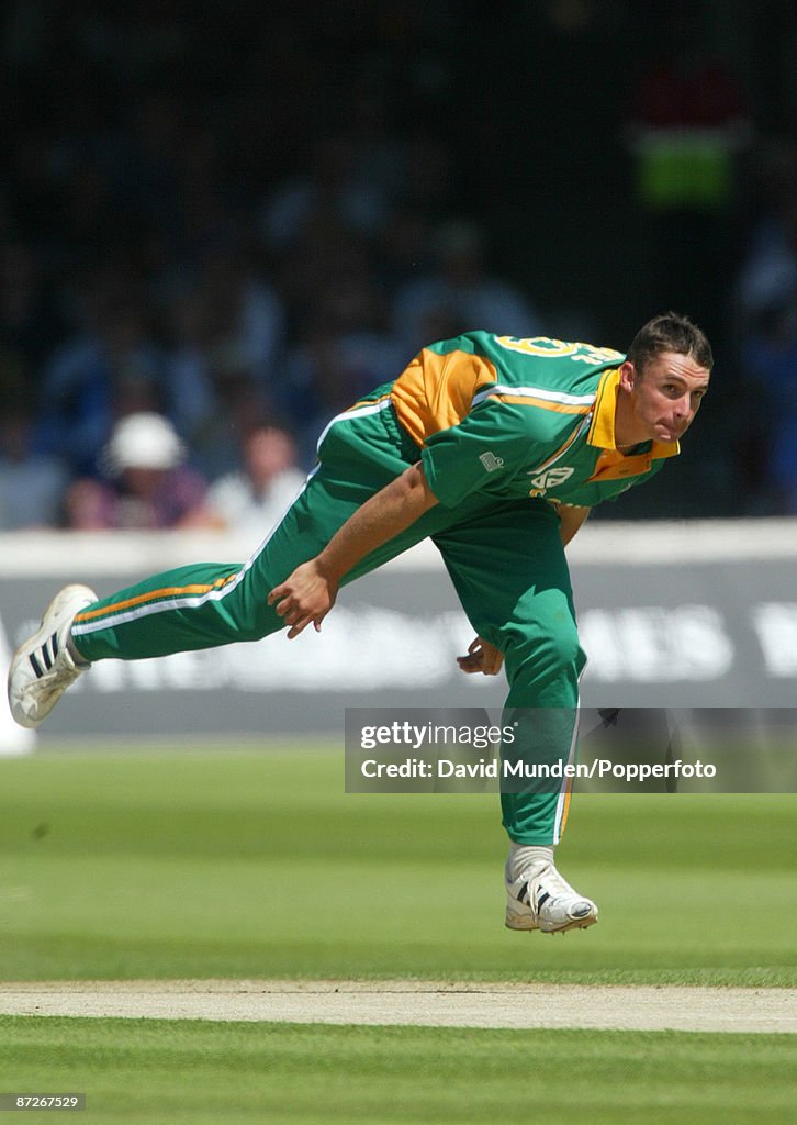 NAT WEST series 2003 Final England v South Africa at Lord's 11/07/2003 ANDRE NEL / SOUTH AFRICA...