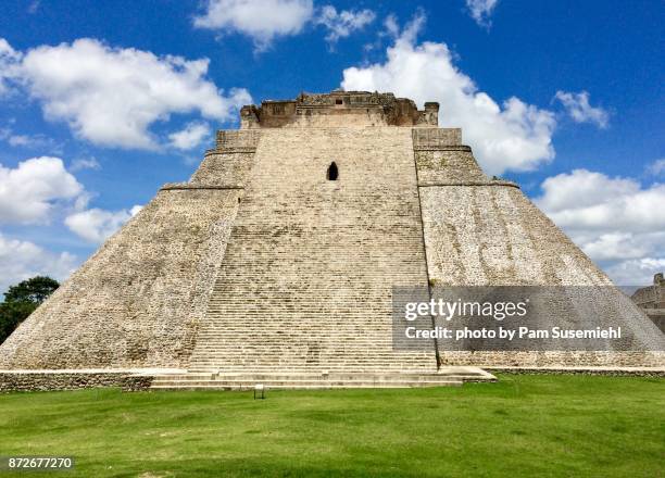 pyramid of the magician, uxmal mayan ruins, mexico - uxmal fotografías e imágenes de stock