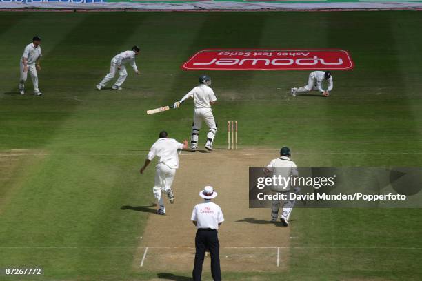 Cricket: England v Australia at Edgbaston, 2nd Test 4th day, 2005. MICHAEL KASPROWICZ GLOVES A BALL FROM STEVE HARMISON TO BE CAUGHT BY GERAINT...