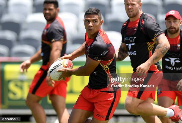 David Mead looks to pass during a PNG Kumuls Rugby League World Cup captain's run on November 11, 2017 in Port Moresby, Papua New Guinea.