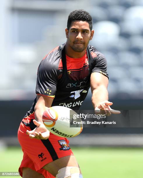 Nene McDonald passes the ball during a PNG Kumuls Rugby League World Cup captain's run on November 11, 2017 in Port Moresby, Papua New Guinea.