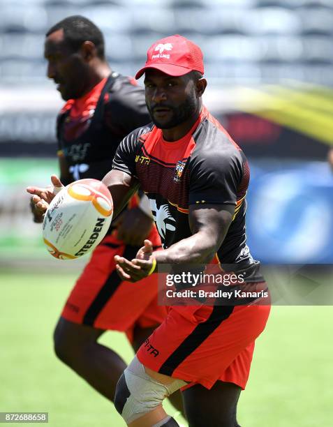 Ase Boas passes the ball during a PNG Kumuls Rugby League World Cup captain's run on November 11, 2017 in Port Moresby, Papua New Guinea.