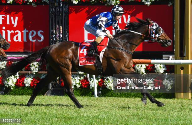 Tosen Stardom ridden by Damian Lane wins the Emirates Stakesduring 2017 Stakes Day at Flemington Racecourse on November 11, 2017 in Melbourne,...