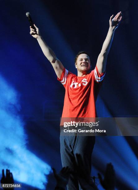 Dan Reynolds of Imagine Dragons performs at the Amway Center on November 10, 2017 in Orlando, Florida.