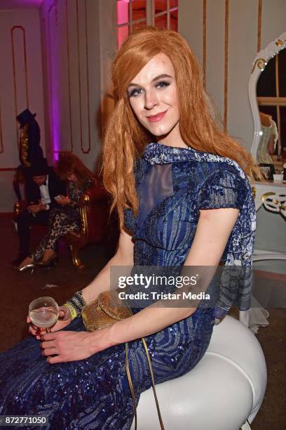 Hade Baker 511 Jade Baker Stock Photos, High-Res Pictures, and Images - Getty Images