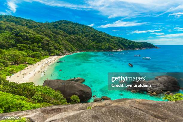 tachai 島、パンガー湾、タイ - phuket ストックフォトと画像