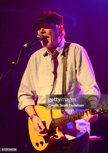 Rusty Young (Musician) Photos and Premium High Res Pictures - Getty Images