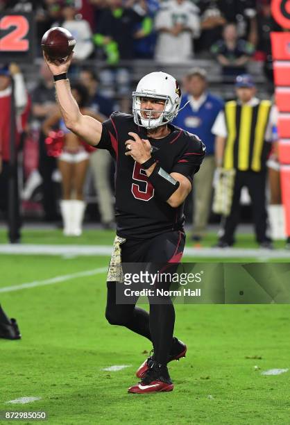 Drew Stanton of the Arizona Cardinals throws the ball against the Seattle Seahawks at University of Phoenix Stadium on November 9, 2017 in Glendale,...