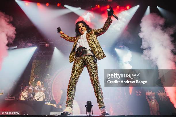Alice Cooper performs at First Direct Arena Leeds on November 11, 2017 in Leeds, England.