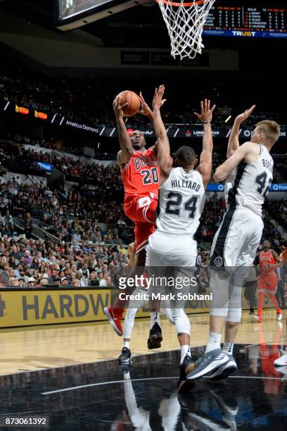 Quincy Pondexter of the Chicago Bulls goes for a lay up against the San Antonio Spurs on November 11, 2017 at the AT&T Center in San Antonio, Texas....
