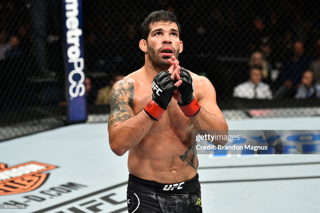 UFC Fight Night: Assuncao v Lopez