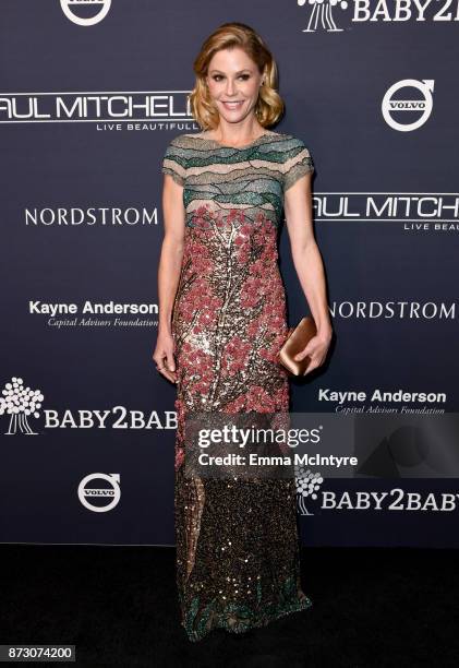 Julie Bowen attends the 2017 Baby2Baby Gala at 3LABS on November 11, 2017 in Culver City, California.