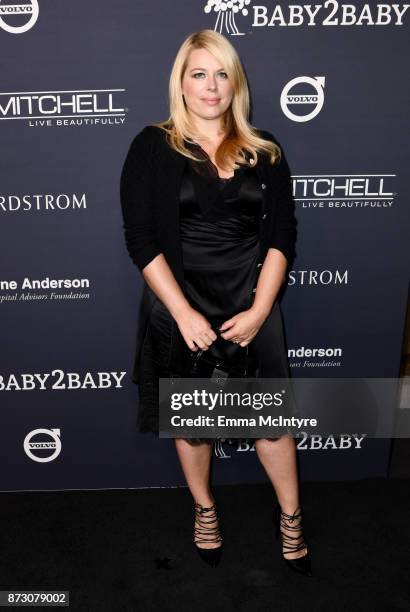 Amanda de Cadenet attends The 2017 Baby2Baby Gala presented by Paul Mitchell on November 11, 2017 in Los Angeles, California.