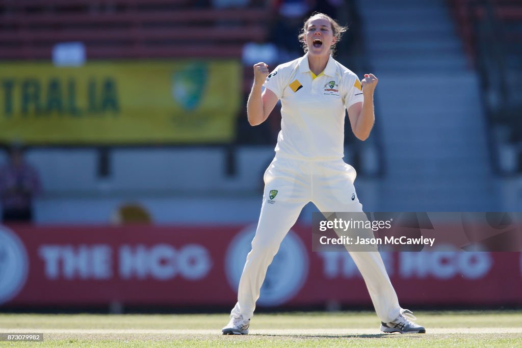 Australia v England - Women's Test Match: Day 4