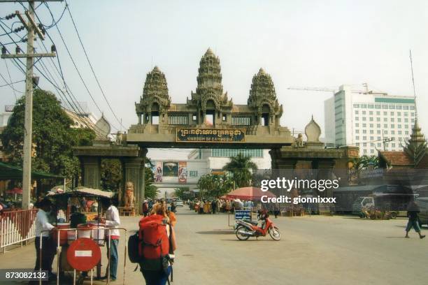 poipet border crossing, thailand-cambodia - national border stock pictures, royalty-free photos & images