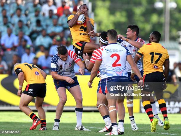 Justin Olam of Papua New Guinea takes a catch during the 2017 Rugby League World Cup match between Papua New Guinea and the United States on November...