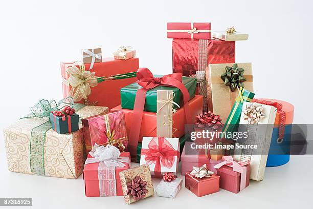 christmas gifts - christmas present isolated stock-fotos und bilder