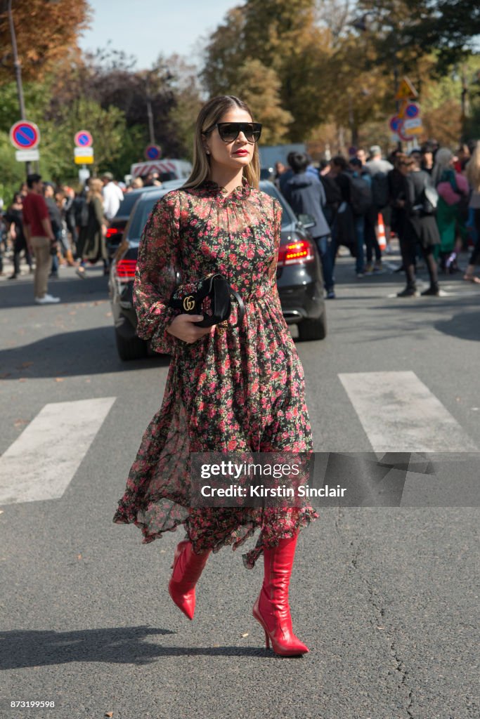 Street Style : Paris Fashion Week Womenswear Spring/Summer 2018 : Day Four