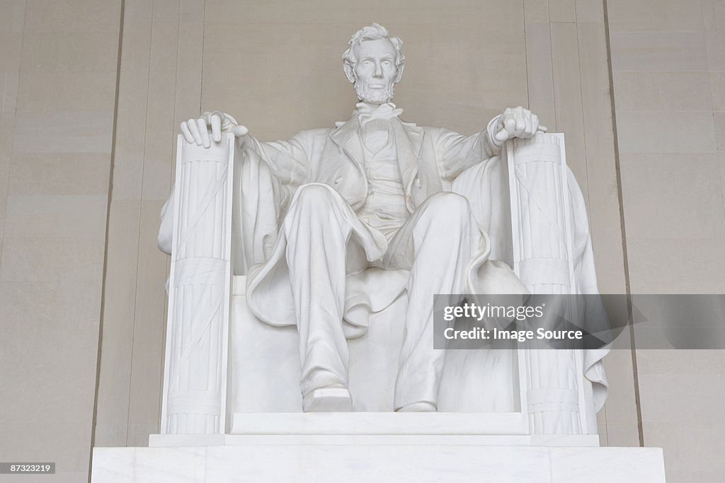 Lincoln memorial statue