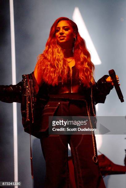 Singer Alina Baraz performs onstage during the Tropicalia Music and Taco Festival at Queen Mary Events Park on November 11, 2017 in Long Beach,...
