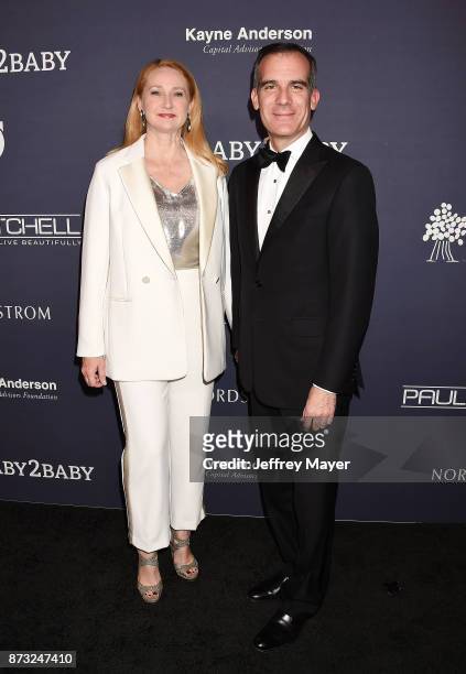 Political strategist Amy Wakeland and husband/Mayor of Los Angeles Eric Garcetti attend the 2017 Baby2Baby Gala at 3Labs on November 11, 2017 in...