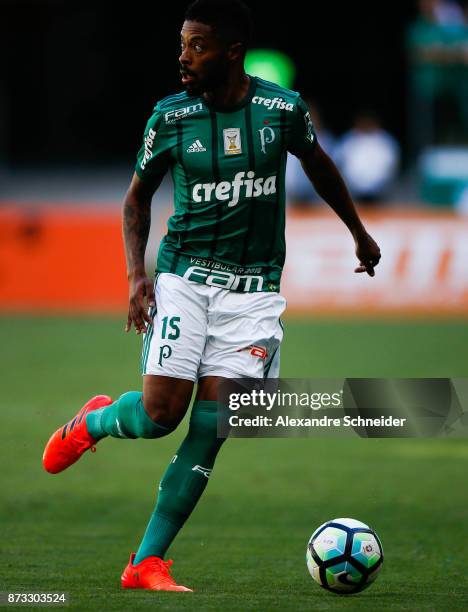 Michel Bastos of Palmeiras in action during the match between Palmeiras and Flamengo for the Brasileirao Series A 2017 at Allianz Parque Stadium on...