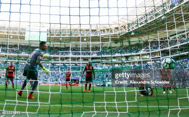 Deyverson of Palmeiras scores their second goal during the match between Palmeiras and Flamengo for the Brasileirao Series A 2017 at Allianz Parque...