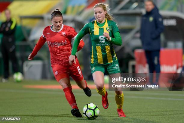 Sherida Spitse of FC Twente, Nadine Noordam of ADO Den Haag during the Dutch Eredivisie Women match between ADO Den Haag v Fc Twente at the Cars...