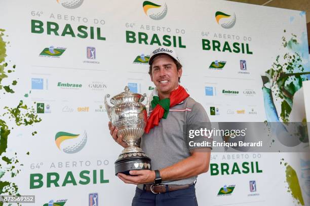 Rodolfo Cazaubon of Mexico during the final round of the PGA TOUR Latinoamerica 64 Aberto do Brasil at the Olympic Golf Course on October 15, 2017 in...