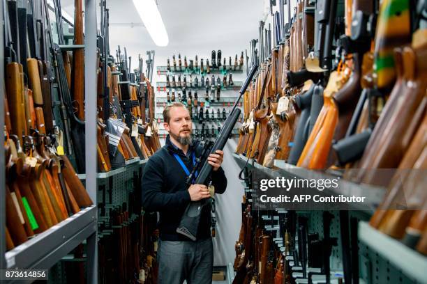Firearm Inspecctor 145 Central Forensic Science Laboratory Stock Photos, High-Res Pictures ...