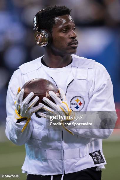 Pittsburgh Steelers wide receiver Antonio Brown warms up before the NFL game between the Pittsburgh Steelers and Indianapolis Colts on November 12 at...