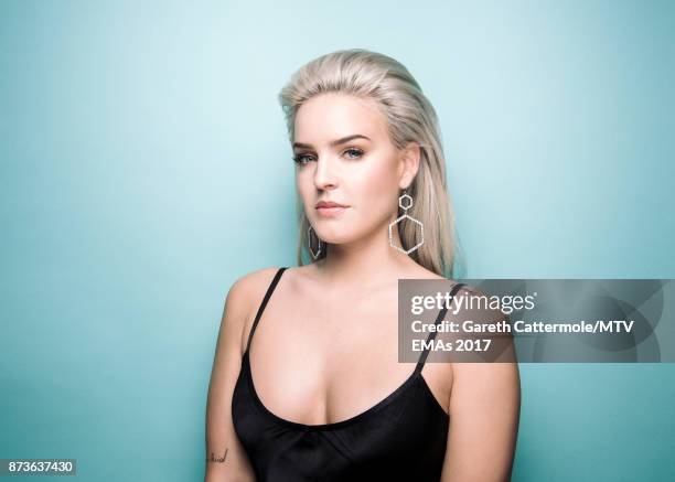Anne Marie Singer Photos and Premium High Res Pictures - Getty Images Anne Marie Singer Photos and Premium High Res Pictures - Getty Images