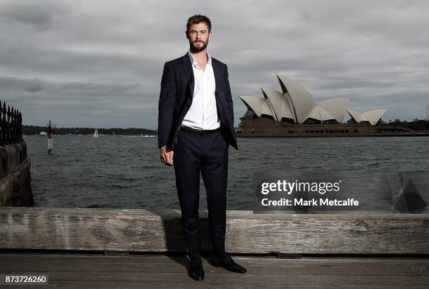 Chris Hemsworth poses during a photo call for Thor: Ragnarok on October 15, 2017 in Sydney, Australia.