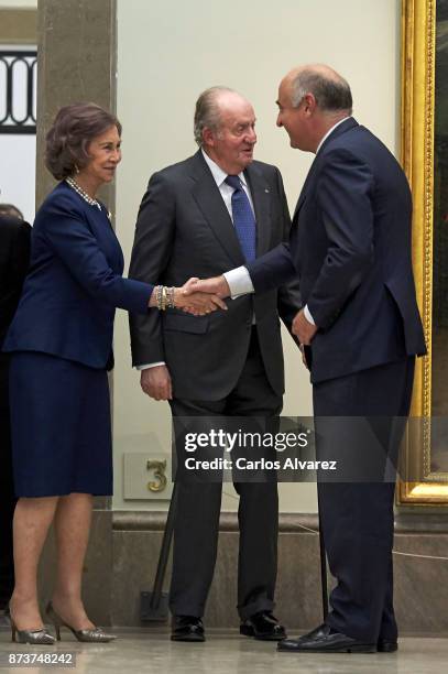 King Juan Carlos and Queen Sofia deliver the Medal of Honor to the Royal Theater at the San Fernando Museum on November 13, 2017 in Madrid, Spain.