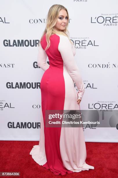 Iskra Lawrence attends Glamour's 2017 Women of The Year Awards at Kings Theatre on November 13, 2017 in Brooklyn, New York.