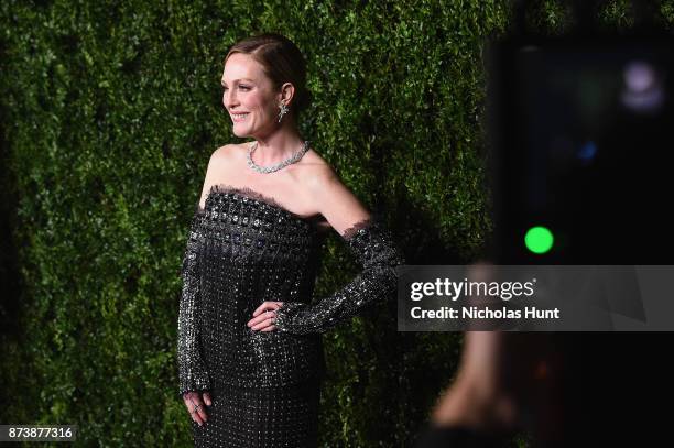 Honoree Julianne Moore attends The Museum of Modern Art Film Benefit presented by CHANEL: A Tribute to Julianne Moore at MOMA on November 13, 2017 in...