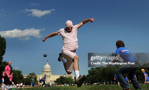 12 Nakid Stock Photos, High-Res Pictures, and Images - Getty Images