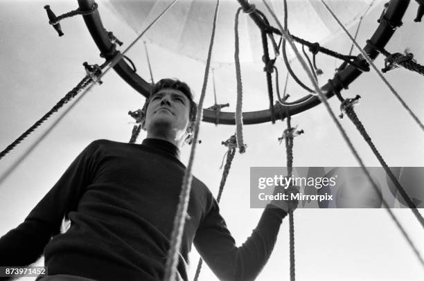 Actor Albert Finney goes for a balloon ride while making the film 'Charlie Bubbles' in Edale, 20th October 1966.