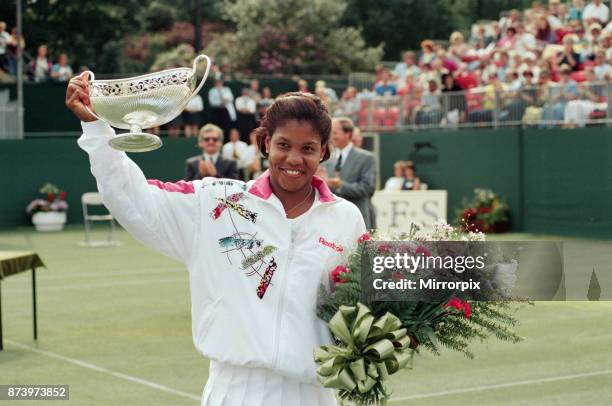 The finals of the DFS Classic at Edgbaston Priory, United States Lori McNeil defeated United States Zina Garrison-Jackson 6-4, 2-6, 6-3. Pictured,...