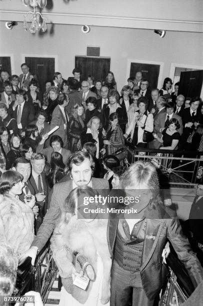 David Cassidy, singer, actor and musician, in London, 1977. David arrives at The Rialto Cinema, Leicester Square, London for the film premiere of The...