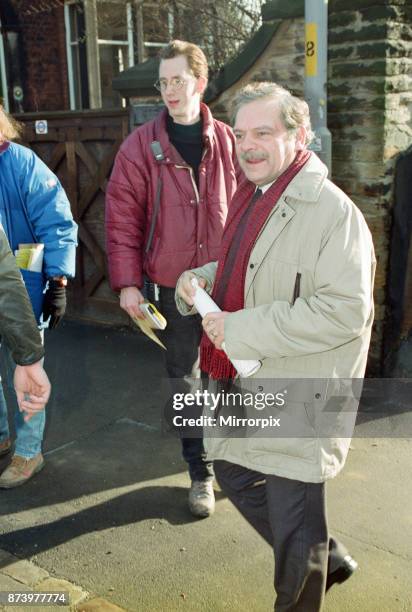 Actor David Jason during the filming of 'A Touch of Frost', 11th February 1992.