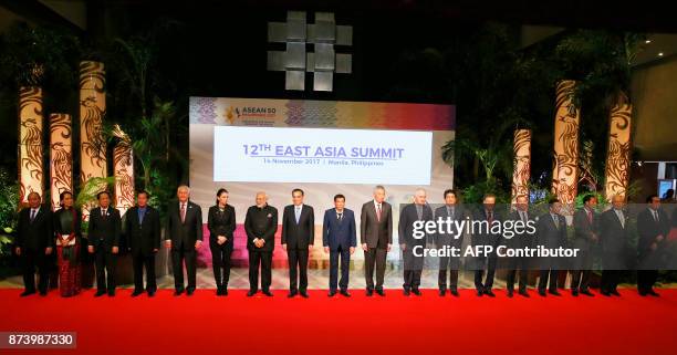 Vietnamese Prime Minister Nguyen Xuan Phuc, Myanmar Leader Aung San Suu Kyi, ASEAN Secretary General Le Loung Minh, Cambodian Prime Minister Hun Sen,...