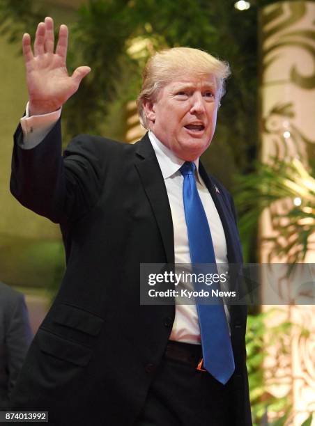 President Donald Trump addresses the media before heading home from Manila on Nov. 14 wrapping up a five-nation Asian tour. ==Kyodo