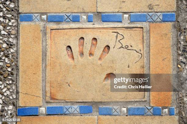 386 Ben Vautier Stock Photos and High-Res Images - Getty Images