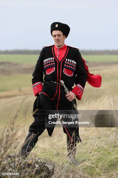 russian cossack in uniform - cossack uniform bildbanksfoton och bilder