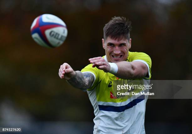 Sean McMahon of Australia releases a pass during a training session at the Lensbury Hotel on November 14, 2017 in London, England.